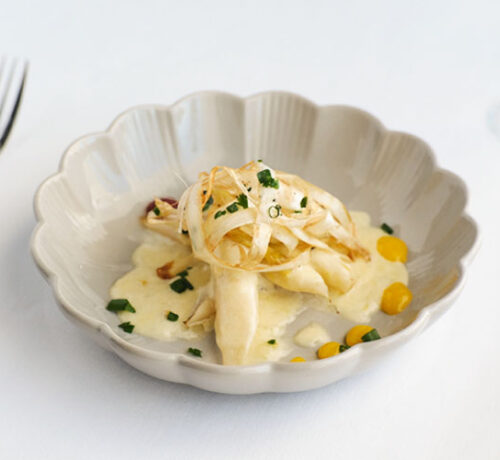 Hotel Aire de Bardenas, plato de espárrago blanco de navarra con vinagreta de verduras
